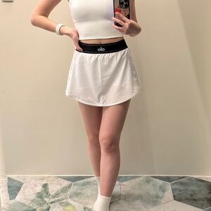 ALO Yoga Women's White Athletic Skort